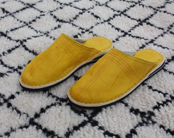 SUPERBE BABOUCHES Cuir JAUNE - Fabrication Marocaine 100% Artisanale - Homme & Femme - Du 35 au 45 -