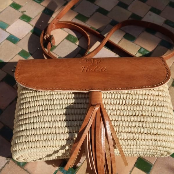 Raffia & Leather Crochet Bag - Shoulder Bag - UNIQUE HANDCRAFTED -
