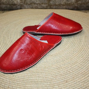 SLIPS DE PIEL Rojo Escarlata Fabricación 100% ARTESANAL Bereber Hombre y Mujer De 35 a 45 imagen 1