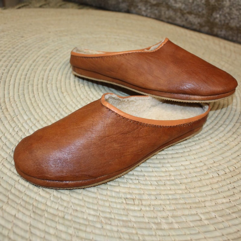 buy leather slippers online
