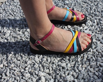 SANDALIAS DE PIEL PARA MUJER - Tiras Cruzadas Multicolor + Lazos en el Talón - Del 35 al 42 - Estilo Confort de Verano -