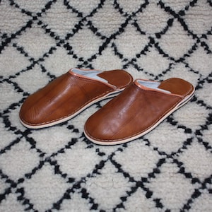 Brown LEATHER SLIPPERS - 100% artisanal Berber manufacture - Man & Woman - 5 to 14