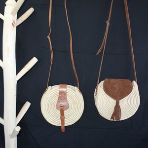 SUPERB Round Raffia Crochet Bag with Shoulder Strap - Leather or suede - straw wicker - HANDMADE -