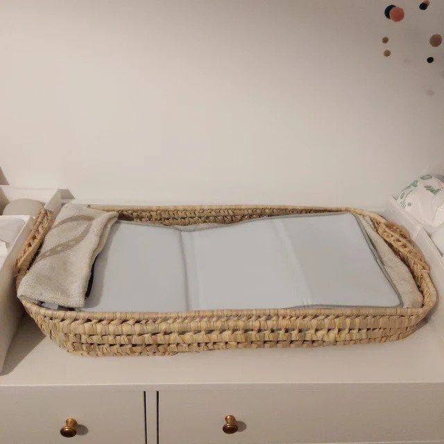  Cesta cambiadora de bebé para cómoda de bebé, organizador de  pañales con almohadilla de espuma gruesa, funda impermeable y manta suave
