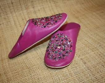 Soft fuchsia pink leather slippers with multicolored sequins - Comfortable leather slippers. 100% handmade - Women's sizes 36 to 42!
