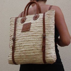 Basket Backpack - Hand Braided - Straw Rattan Raffia Palm Tree Leather - UNIQUE HULÉTI CREATION