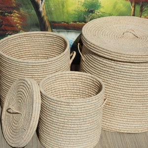 Round laundry basket - HAND BRAIDED in RAFFIA - Basket with lid - rattan straw wicker -