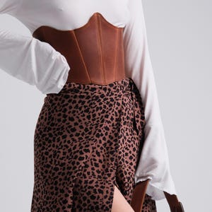 Leather corset belt underbust, custom made corset, plus size corset vintage, renaissance corset belt, brown corset