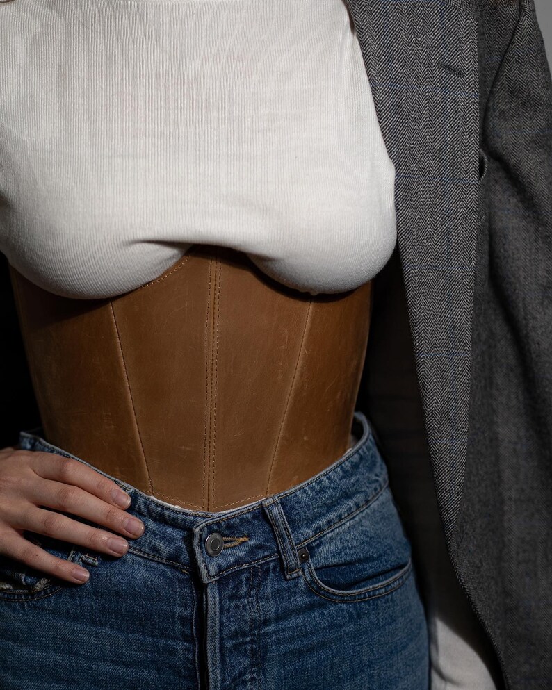 underbust belt
