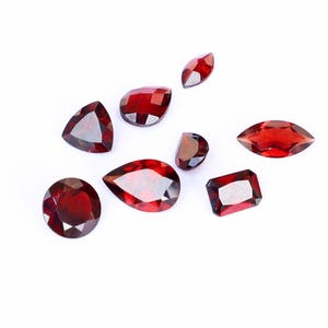 8 pièces AAA grenat rouge naturel taillé en milliards de pierres précieuses en vrac à facettes pour monture de bijoux taille 7-11 mm grenat en vrac pierres précieuses rondes à facettes