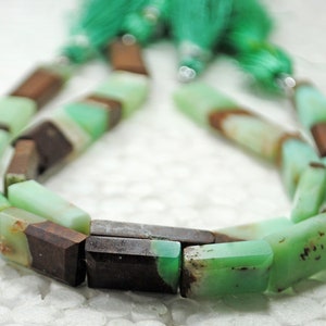 AAA Chrysoprase Gemstone Beads: Faceted Rectangle Strand, 8 Inch