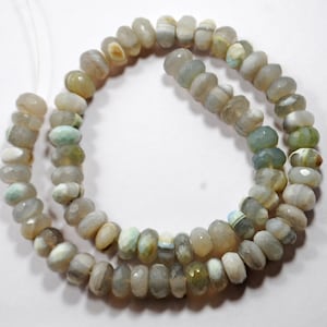 Natürliche Opal Chalcedon Edelsteinperlen: Facettierter Rondellstrang (8 mm, 13 Zoll)