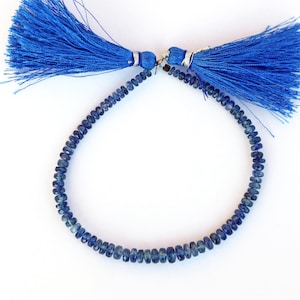 Cuentas de piedras preciosas de cianita azul natural AAA: Ronda facetada, 3-5 mm, hebra de 8 pulgadas