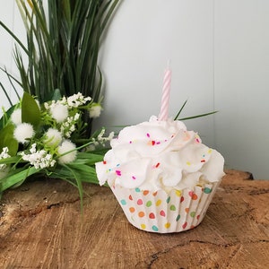 Cupcake de aniversário falso, cupcake falso, comida falsa, presente de aniversário para ela, bandeja de doces, bolo falso, bandeja de primavera e verão