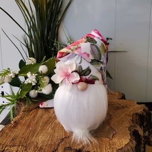 New! Spring Flower Gnome , Pink And Purple  Gnome, Flower Gnome,Spring Gnome,Summer Gnome, Tiered Tray Decor, Farmhouse Decor, Mantel Gnome