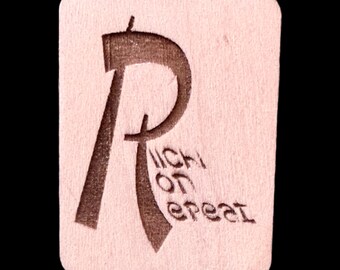 Riichi Ron Repeat - Fichas de mahjong de madera grabadas a mano