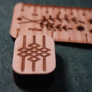 Diamond and Lines Wooden Mahjong Tile – Handcrafted Riichi or American Mahjong Sets