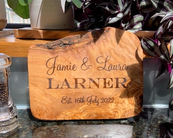 Olive Wood Cheese Board Wedding Gift, Personalised Anniversary Gift, 5 Year Anniversary Gift, Personalised Olive Wood Board