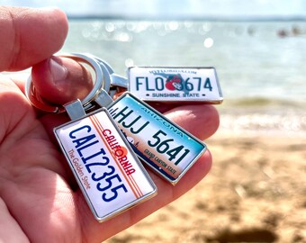 California Black Plate Keyring, Vintage 1960s US Number Plate Keychain, Custom License Plate Replica