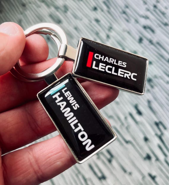 ニューラリーX キーホルダー F1ナンバープレートキーホルダー：パーソナライズされたレーシング