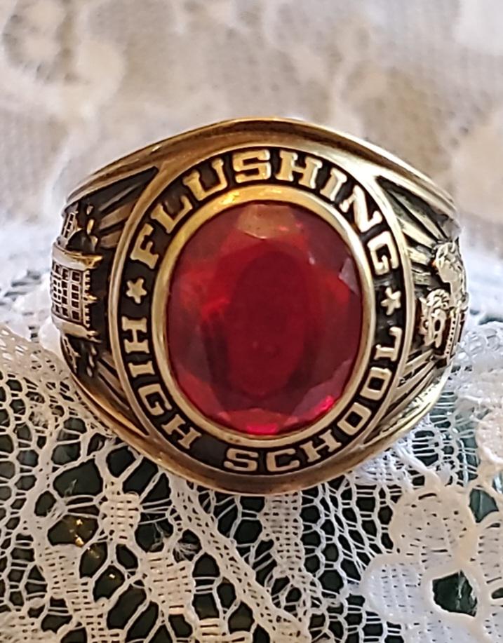 Balfour 10k Ring - Etsy Balfour 10k Ring - Etsy
