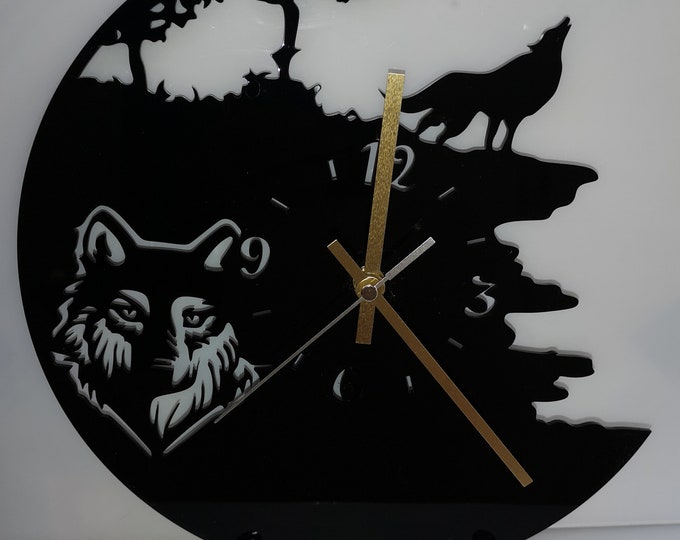 Wolf clock