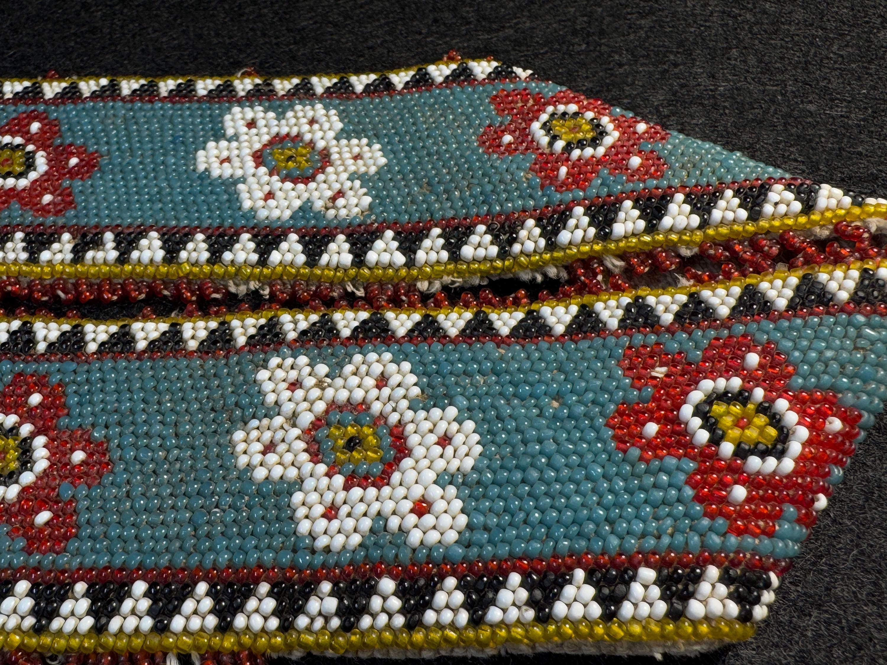 Antique Beaded Belt: Turkish Prison Art Floral Beadwork  display picture 1
