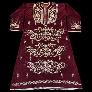 Antique Ottoman Velvet Bindalli Kaftan: Metallic Thread Embroidery Dress