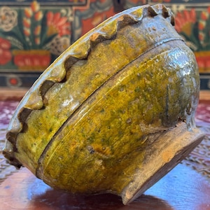 Cuenco antiguo de terracota esmaltada verde, cerámica antigua de Konya Sille, decoración de cerámica antigua para el hogar, regalo de cerámica primitiva