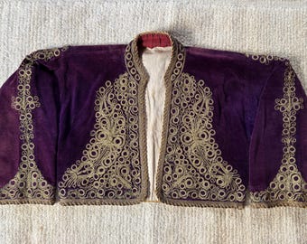 Chaqueta de terciopelo otomana antigua: Cepken bordado metálico, siglo XIX.
