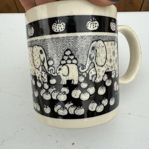Vintage Taylor & Ng Primitives-mok - Black Elephants Pumpkin Patch - Japan, 1978