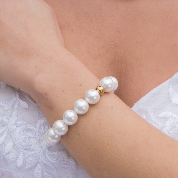 Pearl bracelet women white "Camilla", shell pearls, bridal jewelry, pearl jewelry, bridal bracelet
