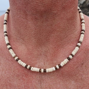 Handgemaakte surfer houten ketting in naturel en bruin voor heren, herenketting gemaakt van kokoskralen, surfer boho-stijl, herensieraden