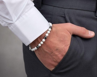 Bracelet with white howlite and hematite beads, beaded bracelet, hematite effect, gift for men, beaded jewelry, jewelry, handmade