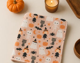 Pink Halloween Reusable Paper Towels: Eco-Friendly Kitchen Wipes