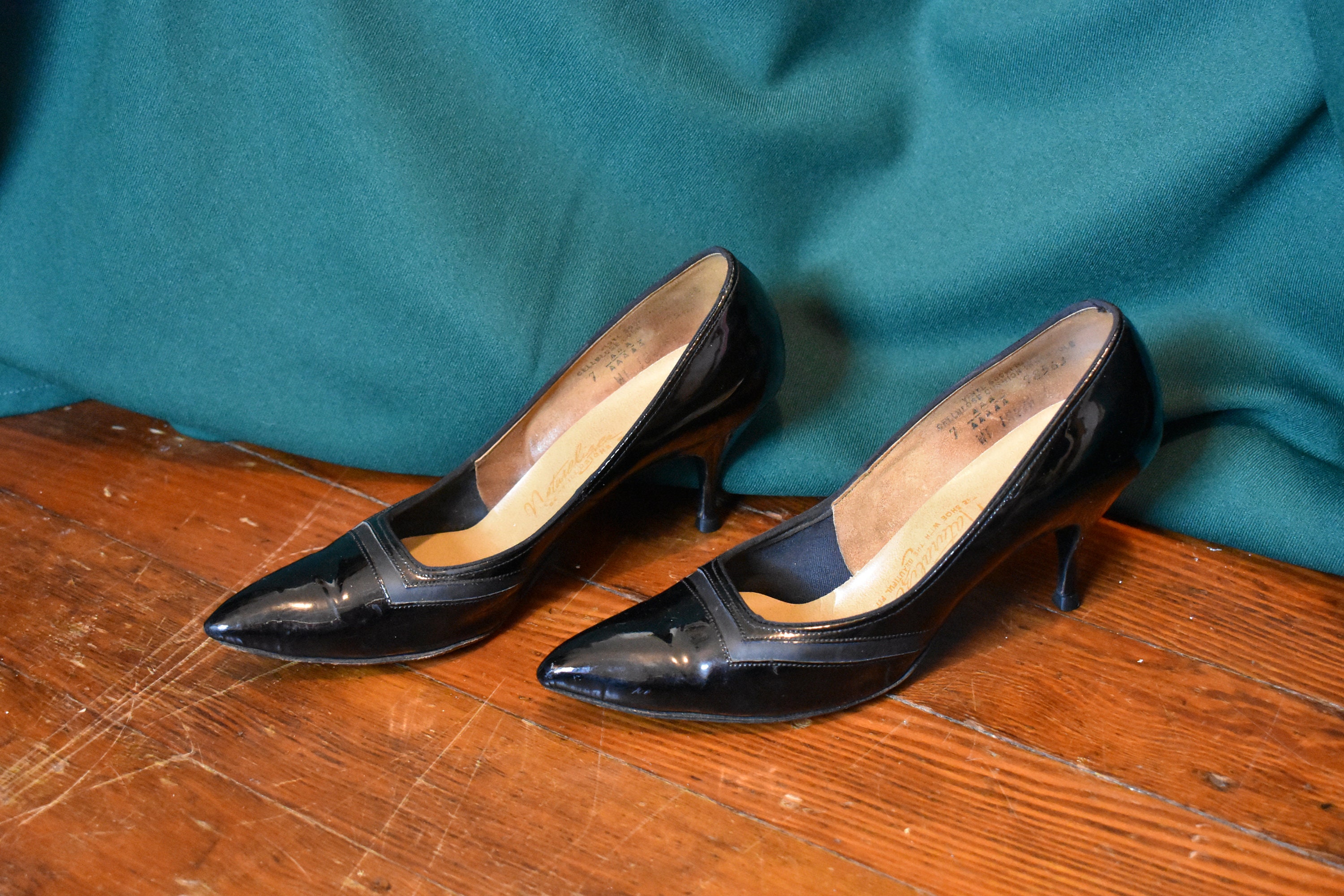 Salvatore Ferragamo Black Square Toe Low Kitten Heels Shoes 8.5 AA