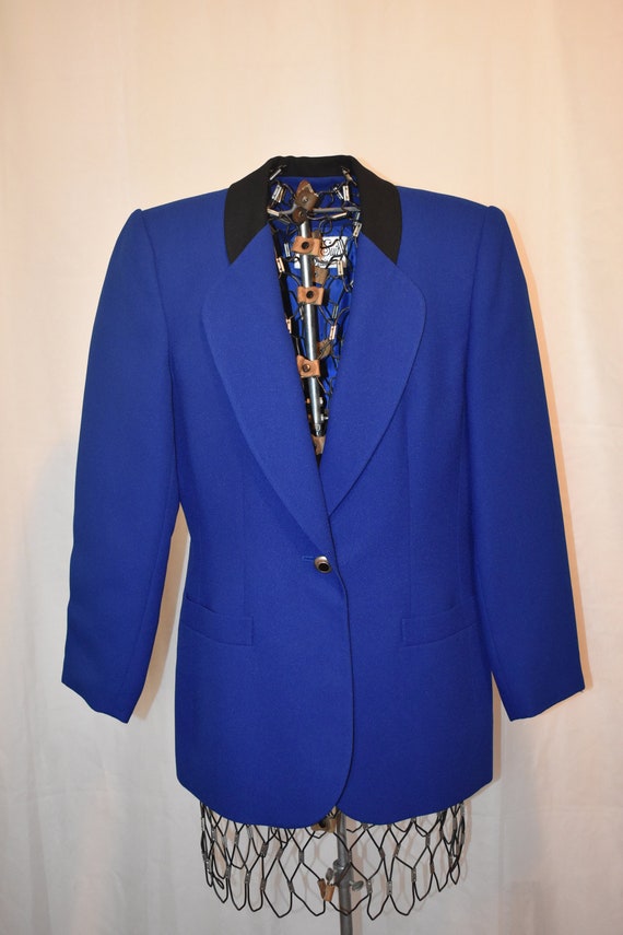 Beautiful Vintage Le Suit Ladies Blazer // Size 8 