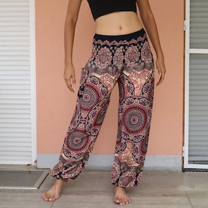 Dunkel Rote Sommerhose mit Mandalamuster und Elastikbund Harem Pump Yoga Goa Aladdin Hippy Boho Gypsy Ballon Baggy Hose aus Viskose Bild 1