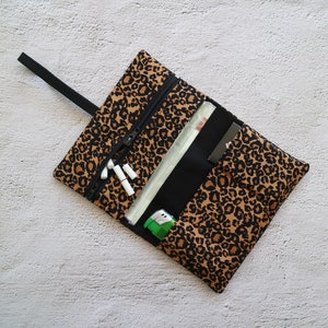 Tobacco bag leopard printed with elastic band no.TB253 image 1