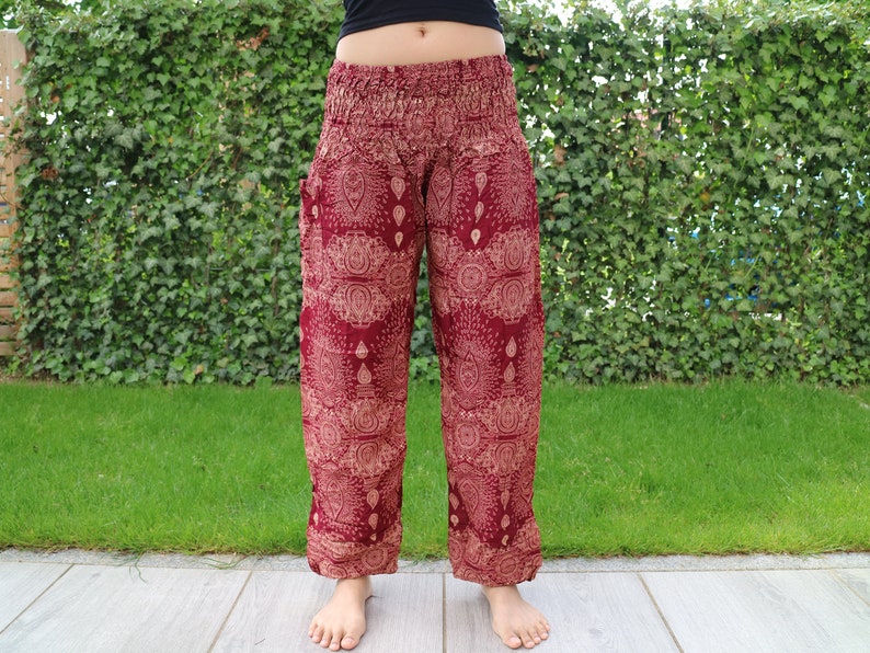 Dunkelrote Sommerhose mit Tropfenmuster und Elastikbund Harem Pump Yoga Goa Aladdin Hippy Boho Gypsy Ballon Baggy Hose aus Viskose Bild 3