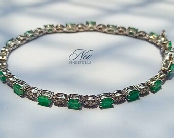 14K Gold Emerald Bracelet, Emerald Jewelry, May Birthstone Bracelet, Oval Emerald Bracelet, Dainty Emerald Gold Bracelet, Minimal Bracelet