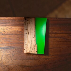 Saplted Maple Wood Neon Green Epoxy Charcuterie Boards/Serving Board, Cutting Board