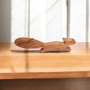 Wooden Squirrel Oven Rack Puller: Red Oak, Handcrafted