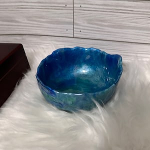 Resin Decorative Bowl, Trinket Bowl, entryway bowl, Customizable Decorative Bowl, key bowl, Catch All Jewelry Tray