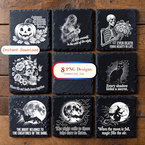 Könnte beinhalten: Neun schwarze Schieferuntersetzer mit Halloween-Designs. Jeder Untersetzer hat eine andere Grafik, wie einen Kürbis, ein Skelett, eine Hexe, eine Katze und einen Mond, mit Text. Ideal für die Heimdekoration und verleihen jedem Raum eine gruselige Note.