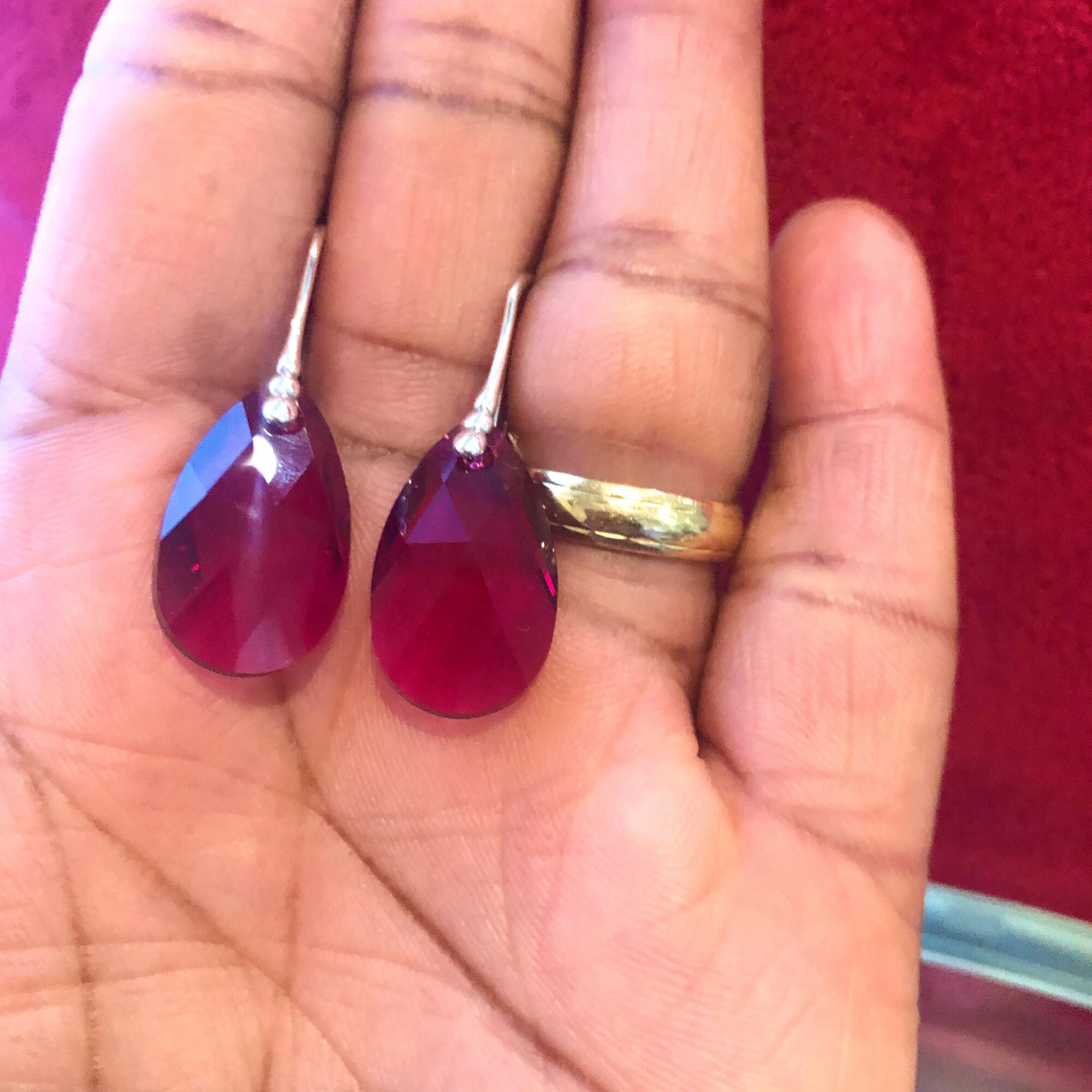 RUBY PINK CRYSTAL EARRING main image 1