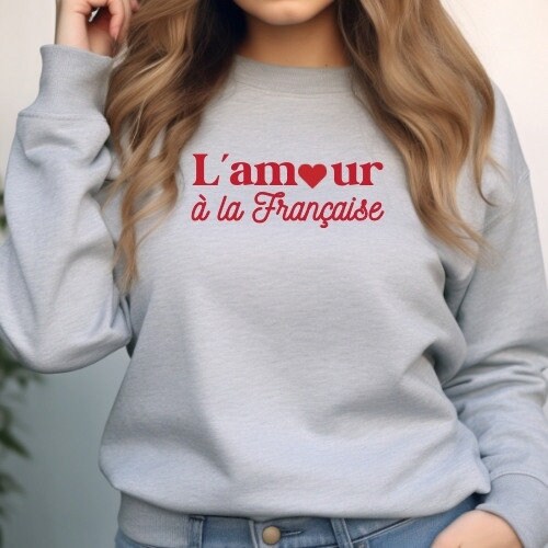 L'amour à la Française Sweater, French Chic, Paris Style, Romantic Sweater, Heart Sweatshirt, La Chamade