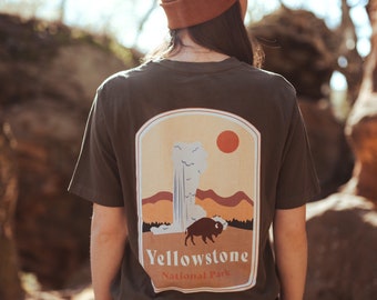 Faiers shirt made of organic cotton with Yellowstone back print - unisex