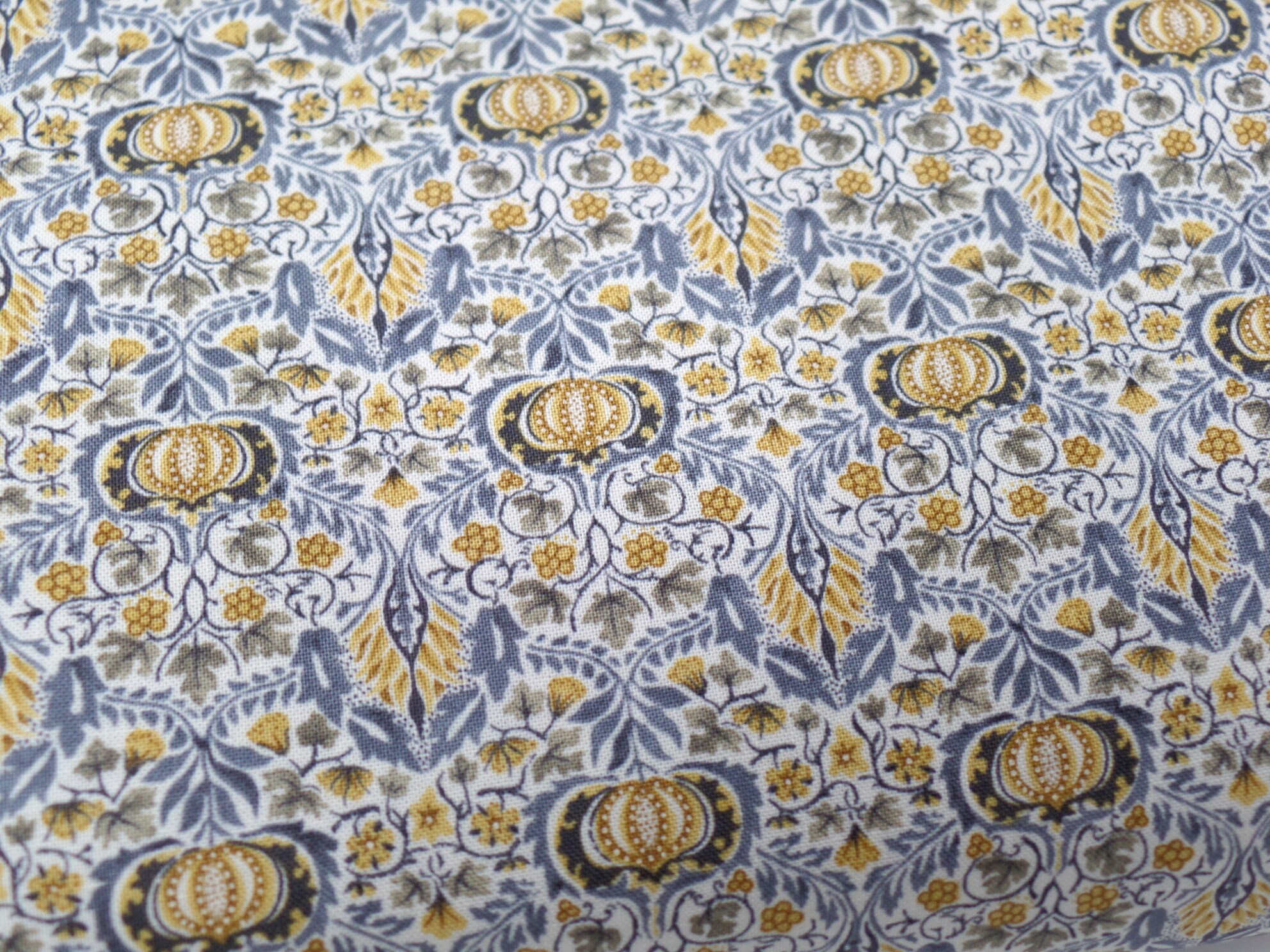 William Morris Fabric Montagu Little Chintz Fawn Freespirit Etsy