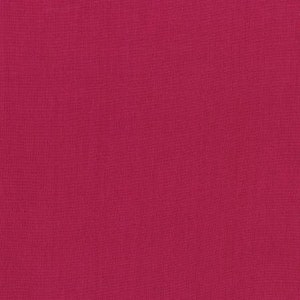 Può includere: Un tessuto rosso cremisi solido con una sottile trama tessuta.